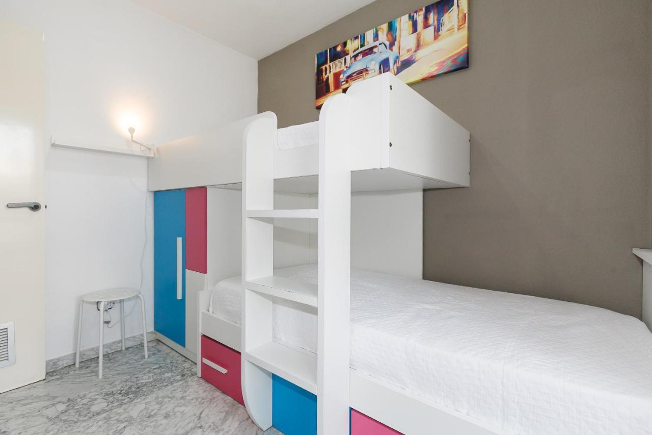 Uhc Cancun Apartments Salou Buitenkant foto